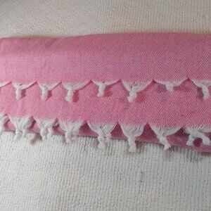 NWOT Wacoal  shawl/wrap/scarf  brilliant coral raspberry pink w-white stripes